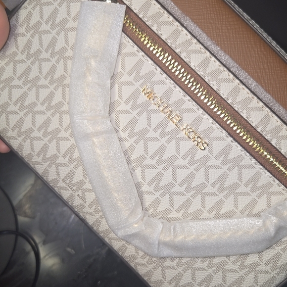 Michael Kors Beige and Brown Women's Bag - Picture 1 of 8